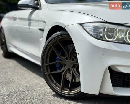 Білий БМВ M4, об'ємом двигуна 2.98 л та пробігом 84 тис. км за 30800 $, фото 20 на Automoto.ua