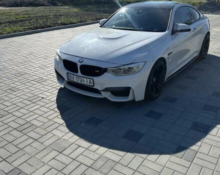 Белый БМВ M4, объемом двигателя 2.98 л и пробегом 137 тыс. км за 32300 $, фото 9 на Automoto.ua