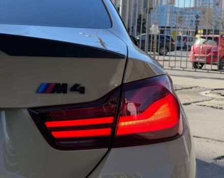 Білий БМВ M4, об'ємом двигуна 3 л та пробігом 130 тис. км за 42890 $, фото 10 на Automoto.ua