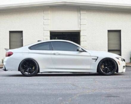 Белый БМВ M4, объемом двигателя 3 л и пробегом 66 тыс. км за 26000 $, фото 10 на Automoto.ua