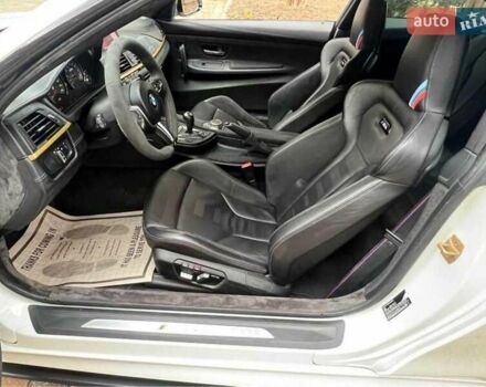 Белый БМВ M4, объемом двигателя 2.98 л и пробегом 39 тыс. км за 22000 $, фото 8 на Automoto.ua