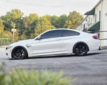 Белый БМВ M4, объемом двигателя 3 л и пробегом 66 тыс. км за 26000 $, фото 6 на Automoto.ua