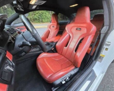 Белый БМВ M4, объемом двигателя 3 л и пробегом 66 тыс. км за 26000 $, фото 13 на Automoto.ua