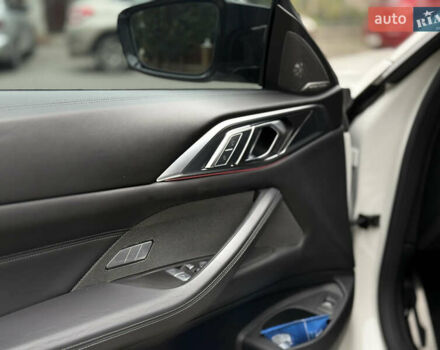 Белый БМВ M4, объемом двигателя 2.99 л и пробегом 26 тыс. км за 88888 $, фото 8 на Automoto.ua