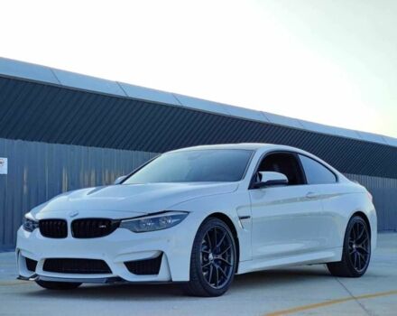 Белый БМВ M4, объемом двигателя 0 л и пробегом 77 тыс. км за 50000 $, фото 1 на Automoto.ua