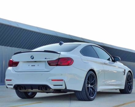Белый БМВ M4, объемом двигателя 0 л и пробегом 77 тыс. км за 50000 $, фото 2 на Automoto.ua