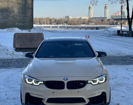 Белый БМВ M4, объемом двигателя 2.98 л и пробегом 147 тыс. км за 36500 $, фото 1 на Automoto.ua