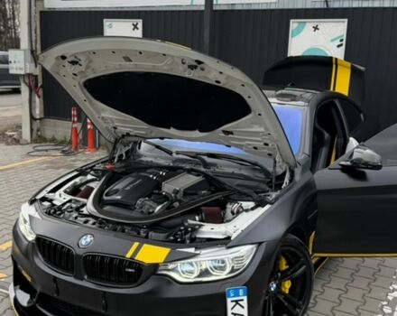 Білий БМВ M4, об'ємом двигуна 2.98 л та пробігом 127 тис. км за 38000 $, фото 1 на Automoto.ua