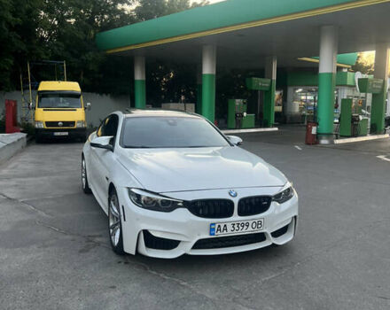Белый БМВ M4, объемом двигателя 2.98 л и пробегом 123 тыс. км за 35800 $, фото 1 на Automoto.ua