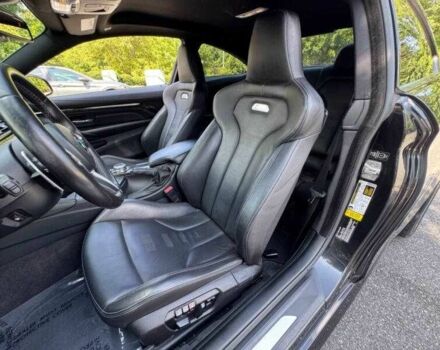 Чорний БМВ M4, об'ємом двигуна 3 л та пробігом 48 тис. км за 13400 $, фото 5 на Automoto.ua