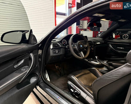 Черный БМВ M4, объемом двигателя 2.98 л и пробегом 43 тыс. км за 45000 $, фото 12 на Automoto.ua