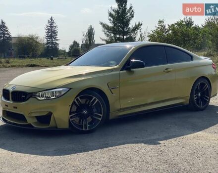 Желтый БМВ M4, объемом двигателя 2.98 л и пробегом 105 тыс. км за 44900 $, фото 2 на Automoto.ua