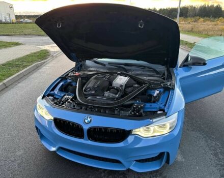 Синий БМВ M4, объемом двигателя 3 л и пробегом 77 тыс. км за 35000 $, фото 9 на Automoto.ua