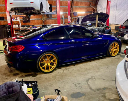 Синий БМВ M4, объемом двигателя 2.98 л и пробегом 135 тыс. км за 38000 $, фото 2 на Automoto.ua