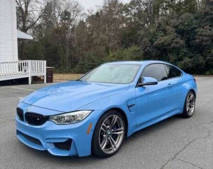 Синий БМВ M4, объемом двигателя 3 л и пробегом 66 тыс. км за 13700 $, фото 1 на Automoto.ua
