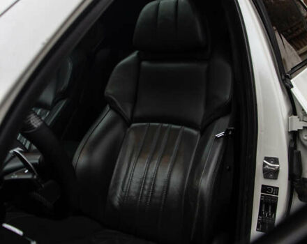 Белый БМВ М5, объемом двигателя 4.39 л и пробегом 170 тыс. км за 32300 $, фото 18 на Automoto.ua