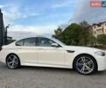 Белый БМВ М5, объемом двигателя 4.39 л и пробегом 100 тыс. км за 25000 $, фото 12 на Automoto.ua