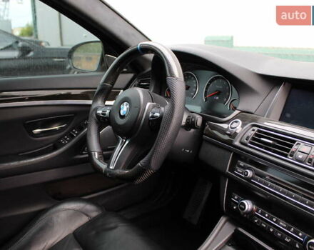 Белый БМВ М5, объемом двигателя 4.39 л и пробегом 136 тыс. км за 28900 $, фото 14 на Automoto.ua