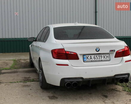 Белый БМВ М5, объемом двигателя 4.39 л и пробегом 136 тыс. км за 28900 $, фото 3 на Automoto.ua