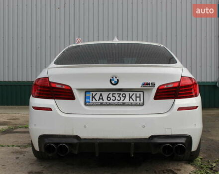 Белый БМВ М5, объемом двигателя 4.39 л и пробегом 136 тыс. км за 28900 $, фото 2 на Automoto.ua