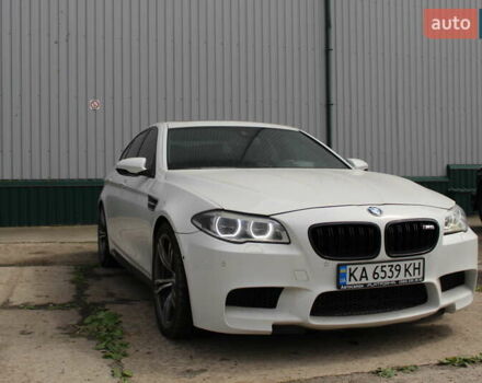Белый БМВ М5, объемом двигателя 4.39 л и пробегом 136 тыс. км за 28900 $, фото 7 на Automoto.ua