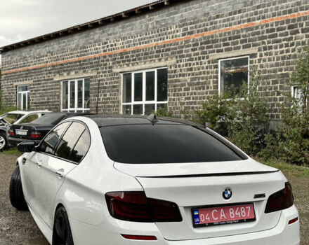 Белый БМВ М5, объемом двигателя 4.39 л и пробегом 138 тыс. км за 35000 $, фото 8 на Automoto.ua
