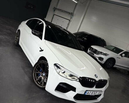 Белый БМВ М5, объемом двигателя 4.39 л и пробегом 82 тыс. км за 52500 $, фото 1 на Automoto.ua