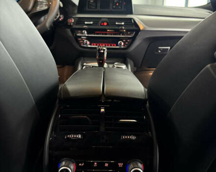 Белый БМВ М5, объемом двигателя 4.39 л и пробегом 82 тыс. км за 52500 $, фото 16 на Automoto.ua