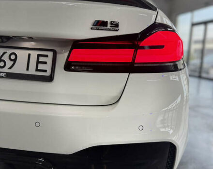 Белый БМВ М5, объемом двигателя 4.39 л и пробегом 82 тыс. км за 52500 $, фото 5 на Automoto.ua