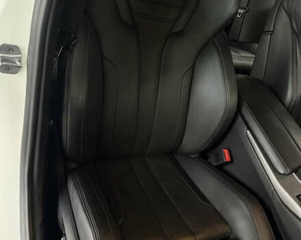 Белый БМВ М5, объемом двигателя 4.39 л и пробегом 82 тыс. км за 52500 $, фото 18 на Automoto.ua