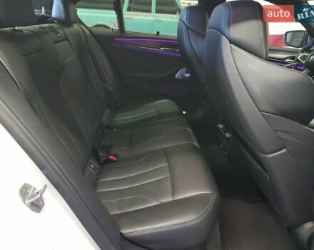 Белый БМВ М5, объемом двигателя 4.39 л и пробегом 98 тыс. км за 23800 $, фото 8 на Automoto.ua