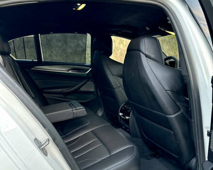 Белый БМВ М5, объемом двигателя 4.39 л и пробегом 31 тыс. км за 55500 $, фото 8 на Automoto.ua