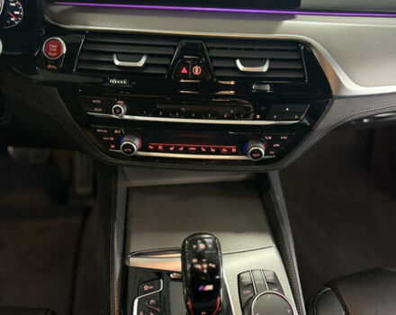 Белый БМВ М5, объемом двигателя 4.39 л и пробегом 82 тыс. км за 52500 $, фото 12 на Automoto.ua