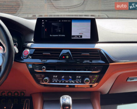 Белый БМВ М5, объемом двигателя 4.39 л и пробегом 87 тыс. км за 69800 $, фото 19 на Automoto.ua