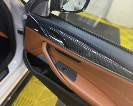 Белый БМВ М5, объемом двигателя 4.39 л и пробегом 49 тыс. км за 80000 $, фото 6 на Automoto.ua