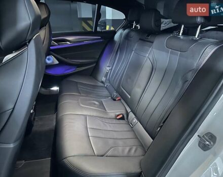 БМВ М5 2019 в Днепре (Днепропетровске) на Automoto.ua Белый БМВ М5, объемом двигателя 4.4 л и пробегом 23 тыс. км за 68500 $, фото 30 на Automoto.ua