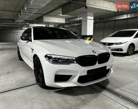 БМВ М5 2019 в Днепре (Днепропетровске) на Automoto.ua Белый БМВ М5, объемом двигателя 4.4 л и пробегом 23 тыс. км за 68500 $, фото 23 на Automoto.ua