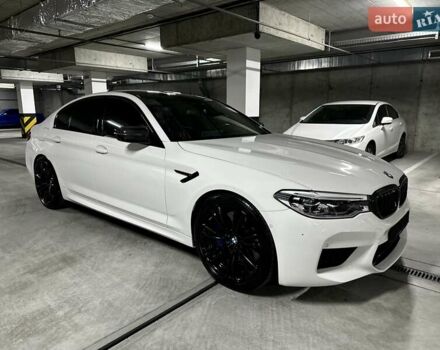 БМВ М5 2019 в Днепре (Днепропетровске) на Automoto.ua Белый БМВ М5, объемом двигателя 4.4 л и пробегом 23 тыс. км за 68500 $, фото 21 на Automoto.ua