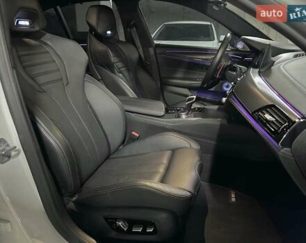 Белый БМВ М5, объемом двигателя 4.4 л и пробегом 23 тыс. км за 66500 $, фото 39 на Automoto.ua