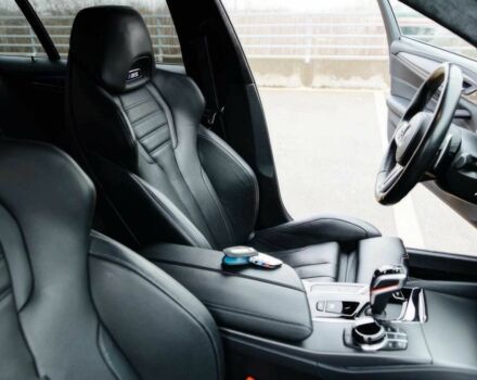 БМВ М5 2019 в Черновцах на Automoto.ua Белый БМВ М5, объемом двигателя 4.4 л и пробегом 48 тыс. км за 37000 $, фото 11 на Automoto.ua