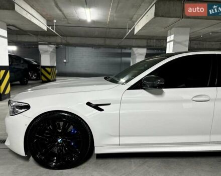 БМВ М5 2019 в Днепре (Днепропетровске) на Automoto.ua Белый БМВ М5, объемом двигателя 4.4 л и пробегом 23 тыс. км за 68500 $, фото 6 на Automoto.ua