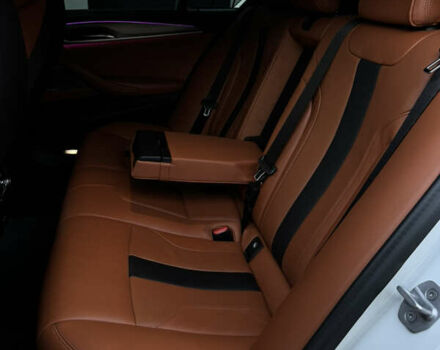 Белый БМВ М5, объемом двигателя 4.4 л и пробегом 64 тыс. км за 83900 $, фото 33 на Automoto.ua