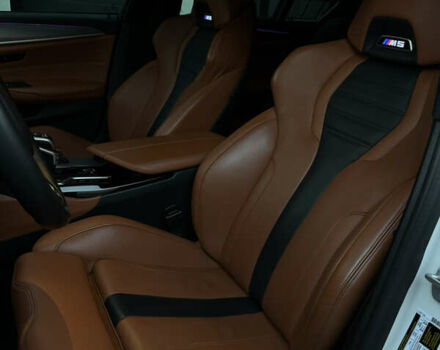 Белый БМВ М5, объемом двигателя 4.4 л и пробегом 64 тыс. км за 83900 $, фото 15 на Automoto.ua