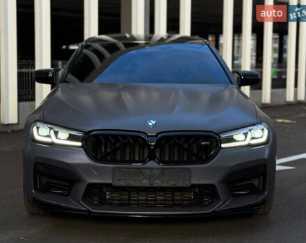 Белый БМВ М5, объемом двигателя 4.4 л и пробегом 63 тыс. км за 85500 $, фото 2 на Automoto.ua