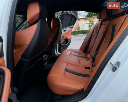 Белый БМВ М5, объемом двигателя 4.4 л и пробегом 63 тыс. км за 85500 $, фото 12 на Automoto.ua