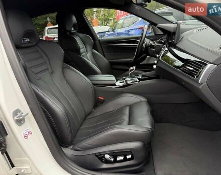 Белый БМВ М5, объемом двигателя 4.39 л и пробегом 53 тыс. км за 96500 $, фото 36 на Automoto.ua