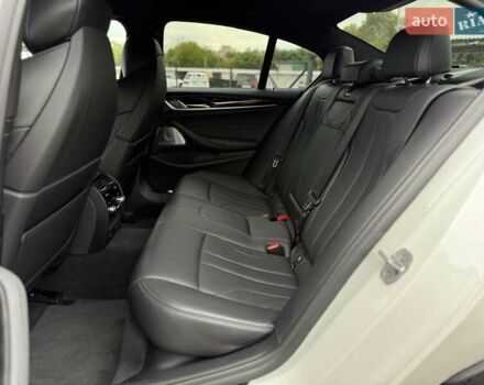 Білий БМВ М5, об'ємом двигуна 4.39 л та пробігом 53 тис. км за 96500 $, фото 36 на Automoto.ua