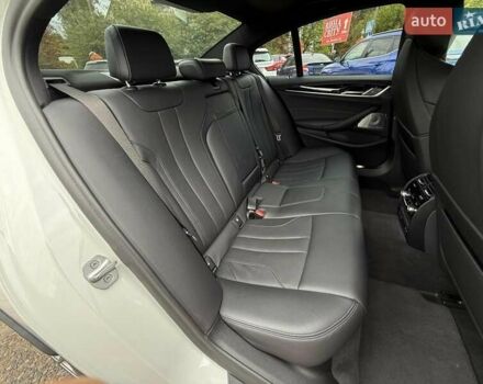 Белый БМВ М5, объемом двигателя 4.39 л и пробегом 53 тыс. км за 96500 $, фото 34 на Automoto.ua