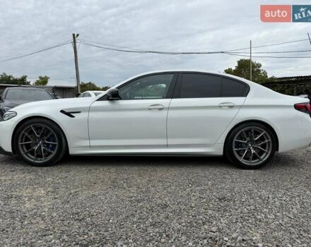 Белый БМВ М5, объемом двигателя 4.39 л и пробегом 53 тыс. км за 96500 $, фото 6 на Automoto.ua