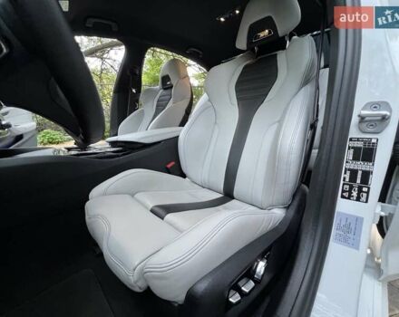 Белый БМВ М5, объемом двигателя 4.39 л и пробегом 18 тыс. км за 118800 $, фото 54 на Automoto.ua